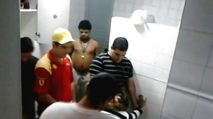 بلوند ادرس سکس در تلگرام برهنه اسباب بازی های جنسی مورد علاقه جدید خود را در همه سؤالات بررسی می کند