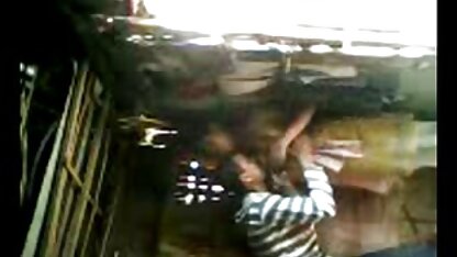 زیبایی گرم جلوی دوربین ، همزمان با دو دیلدو ، خودش را به خود جلب کانال تلگرام کلیپ سکسی می کند